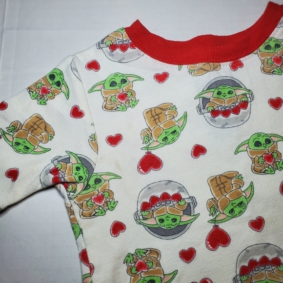 Valentine's Day Baby Yoda Unisex Toddler Cotton Pajama Set 2-Piece Sizes 5T - Picture 3 of 7